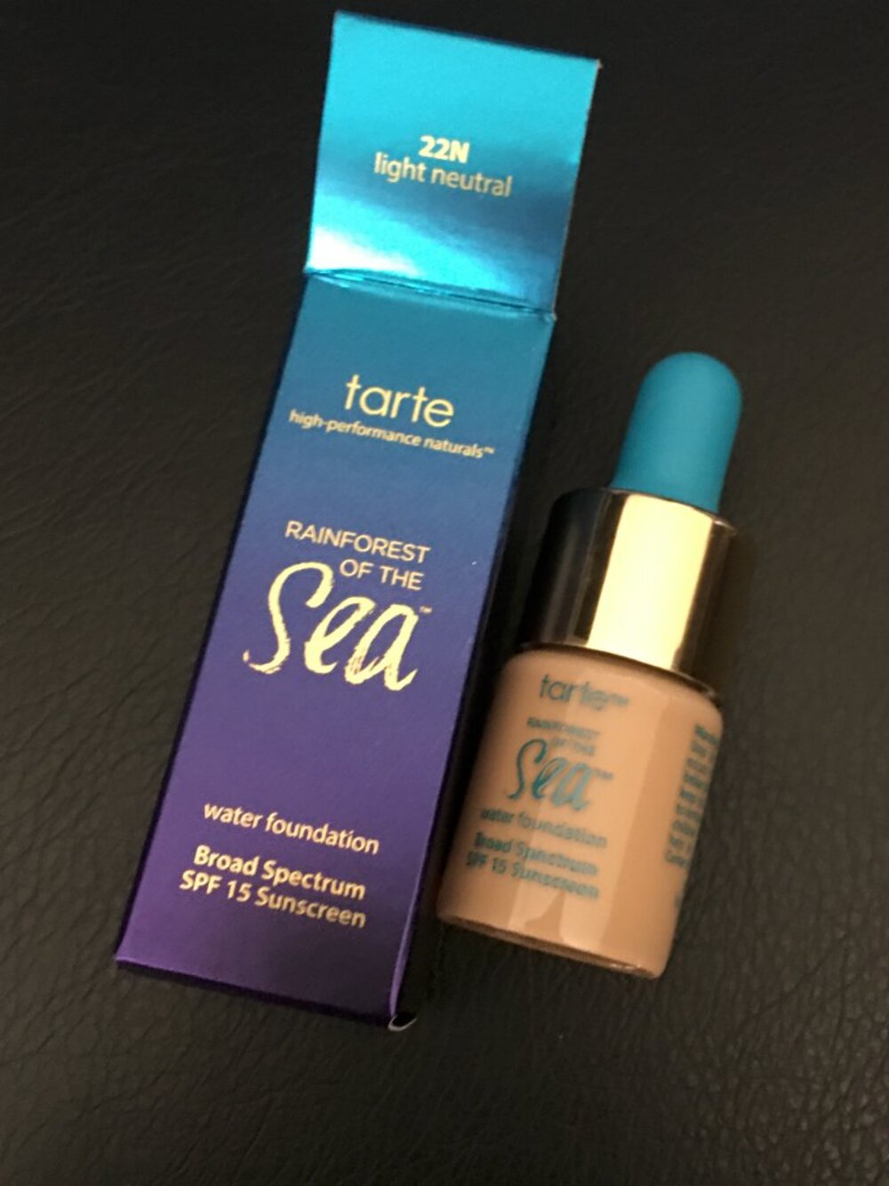 MINI TARTE WATER FOUNDATION 22N LIGHT NEUTRAL